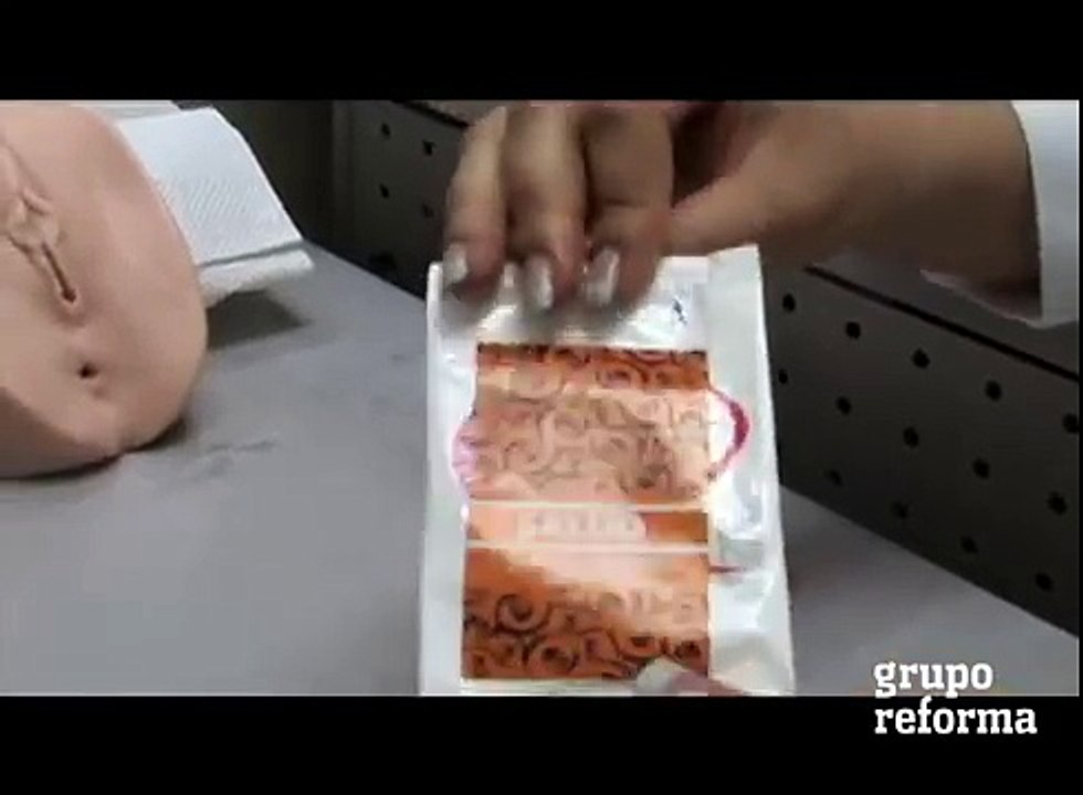 Cómo usar el condón femenino