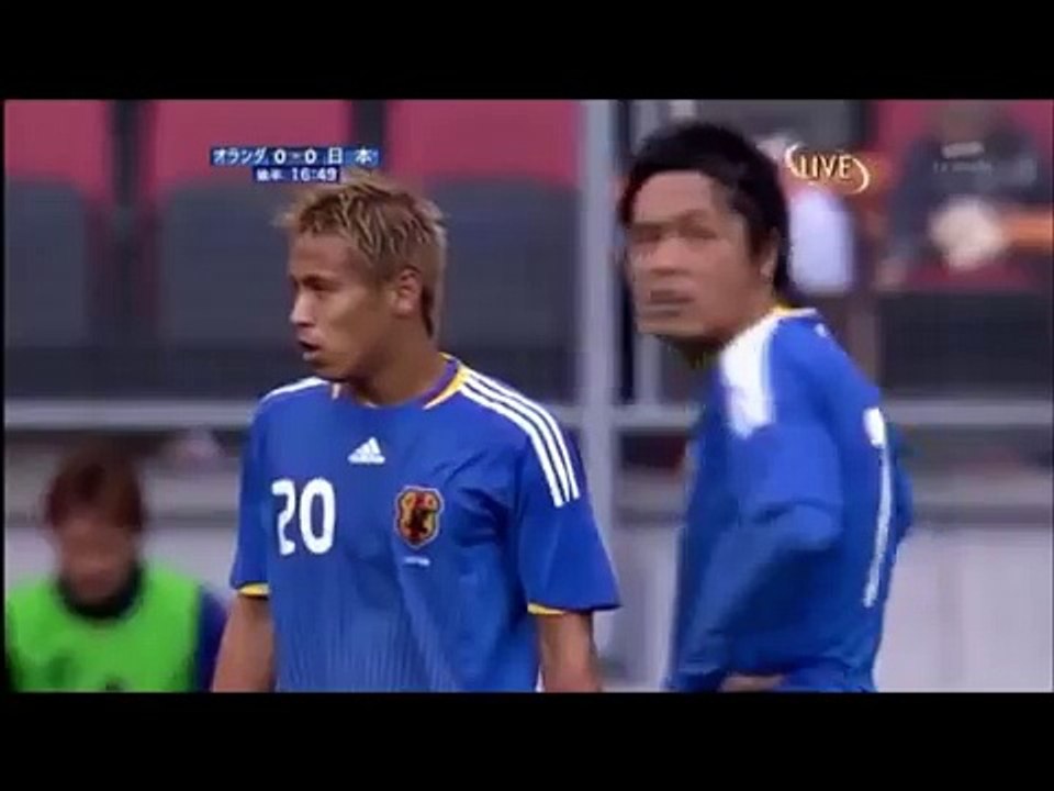 本田圭佑.中村俊輔.フリーキック衝突「おれ、だって！」（動画オランダ戦「2009/9/5」