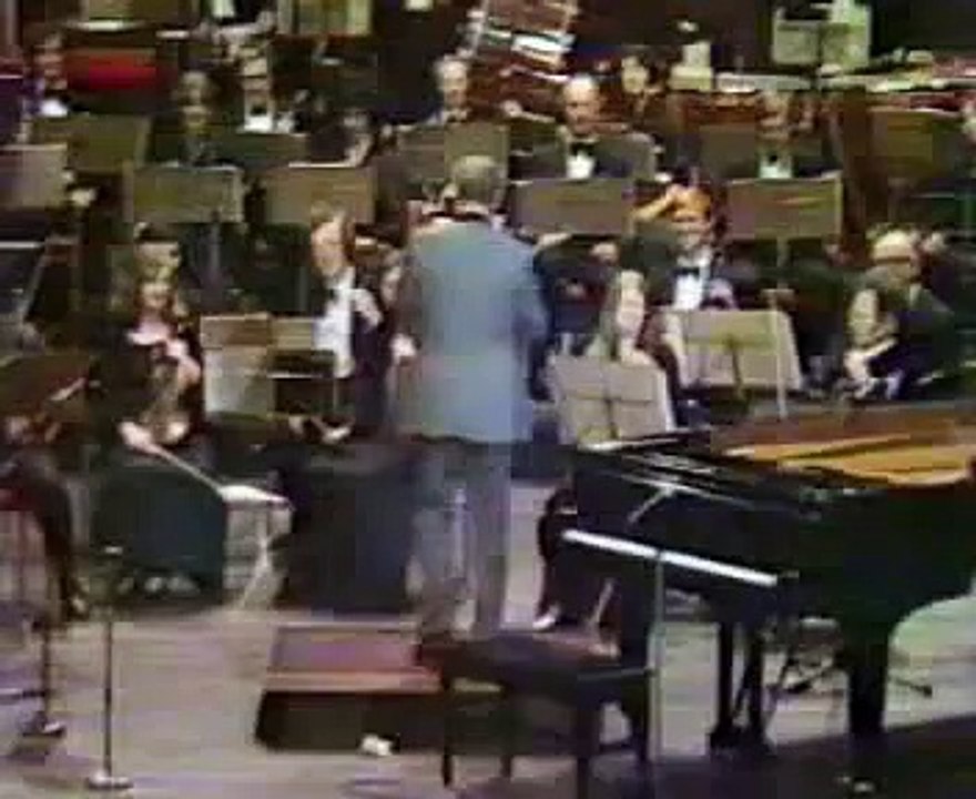Victor Borge in Concert, Grand Hall Wembly (Part 3 of 5)