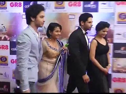 Star Cast of TV Serial 'Thapki Pyaar Ki' Showing Assets at Red Carpet of ITA Awards 2015