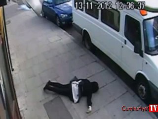 Başörtüsü taktığı için işte böyle saldırıya uğradı