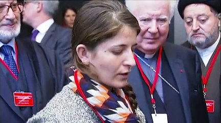 "La solution c'est là-bas, ce n'est pas ici", lance une ex-captive de l'Etat islamique à Hollande