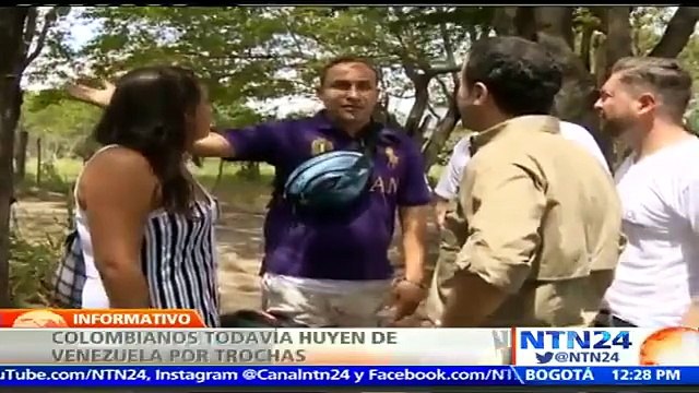 Un recorrido en las trochas por las que decenas de colombianos huyen de Venezuela