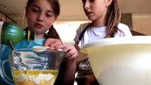 Baking: lemon drizzle cake!
