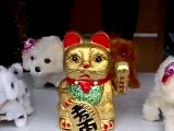 Maneki-neko (El gato chino que te saluda)