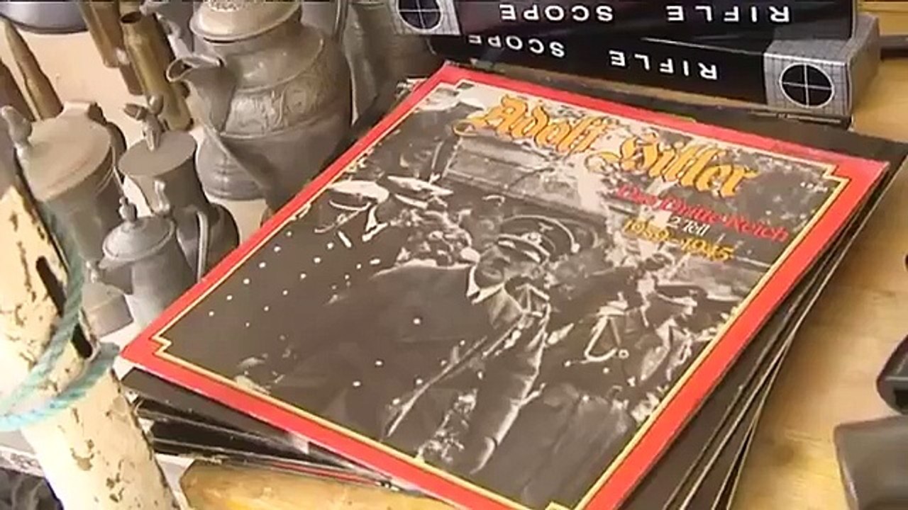 Un stand de 280 objets nazis à la braderie de Lille