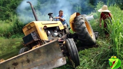Amazing idiots on  Tractors! Crashes!