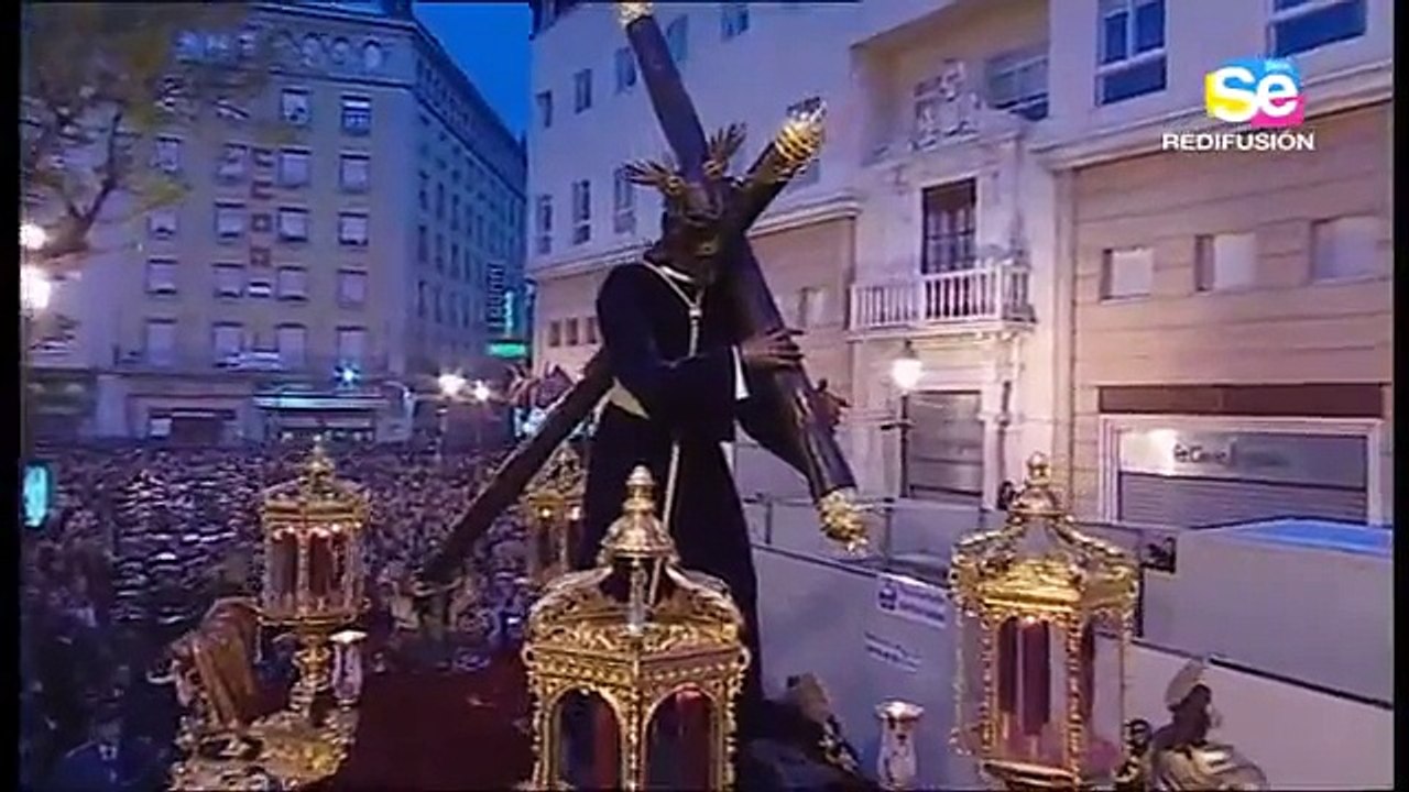 Cristo de los Gitanos en Campana bajo la lluvia 2013