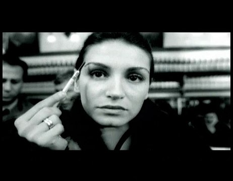 Ünlülerin ünsüzken oynadığı reklamlar Ayça İnci TEB