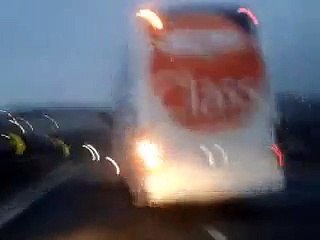 Metro Turizm Maganda Şöför "52 FF 052" Yolcuların Can güvenliğini hiçe sayması