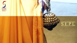 Manjari Phadnis In Sexy Saree - Choli Curves Visible