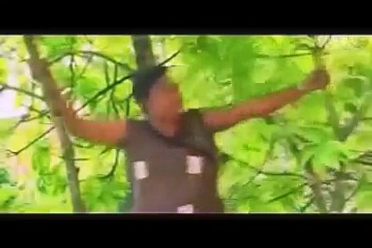 American sings nepali folk song