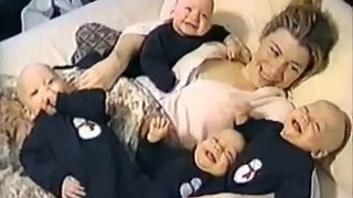 laughing babies quadruplets - lachende vierlinge