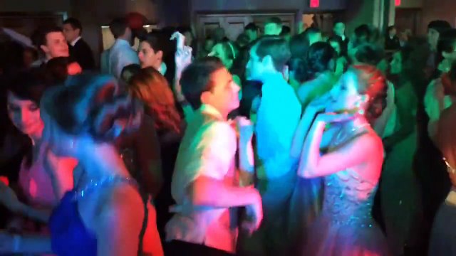Goodrich High School students hit dance floor at 2015 prom