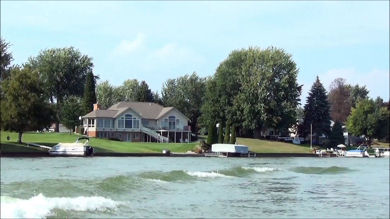 Man Attempts to Super Flip a Jet Ski