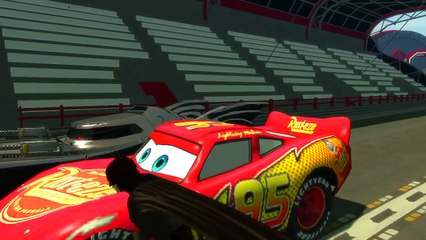 Batman mobile VS Lightning McQueen Disney car Stunt Speedway Park by onegamesplus