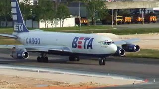BETA cargo B707 take-off in Manaus Brasil