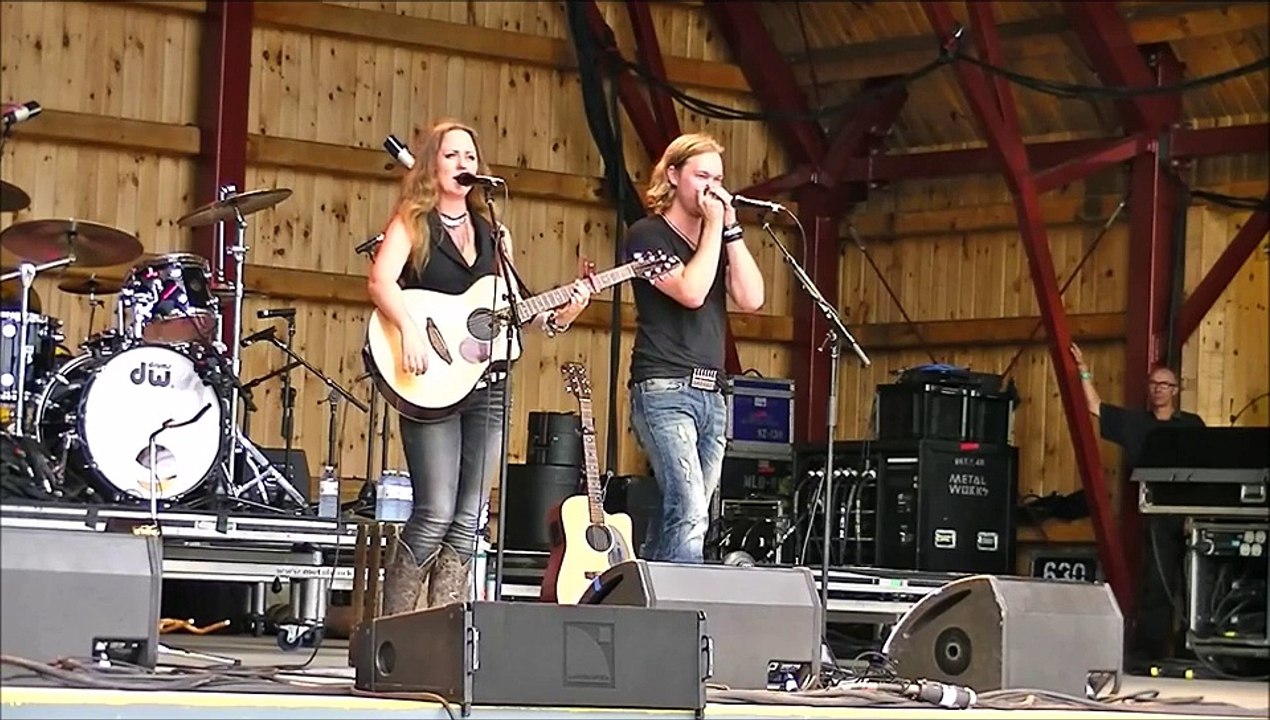 Timber - Kesha & PitBull (Acoustic Country Cover by Instant Rivalry)