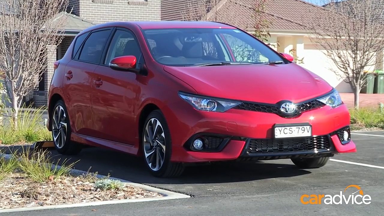 Small Car Comparison Review : Toyota Corolla, Mazda 3, Hyundai i30