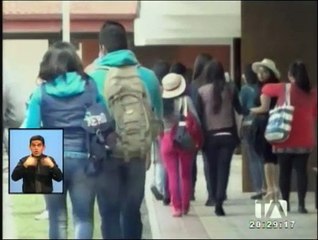 Más de 500 estudiantes se educan en la Universidad Nacional de Educación