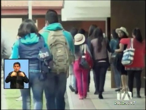 Más de 500 estudiantes se educan en la Universidad Nacional de Educación