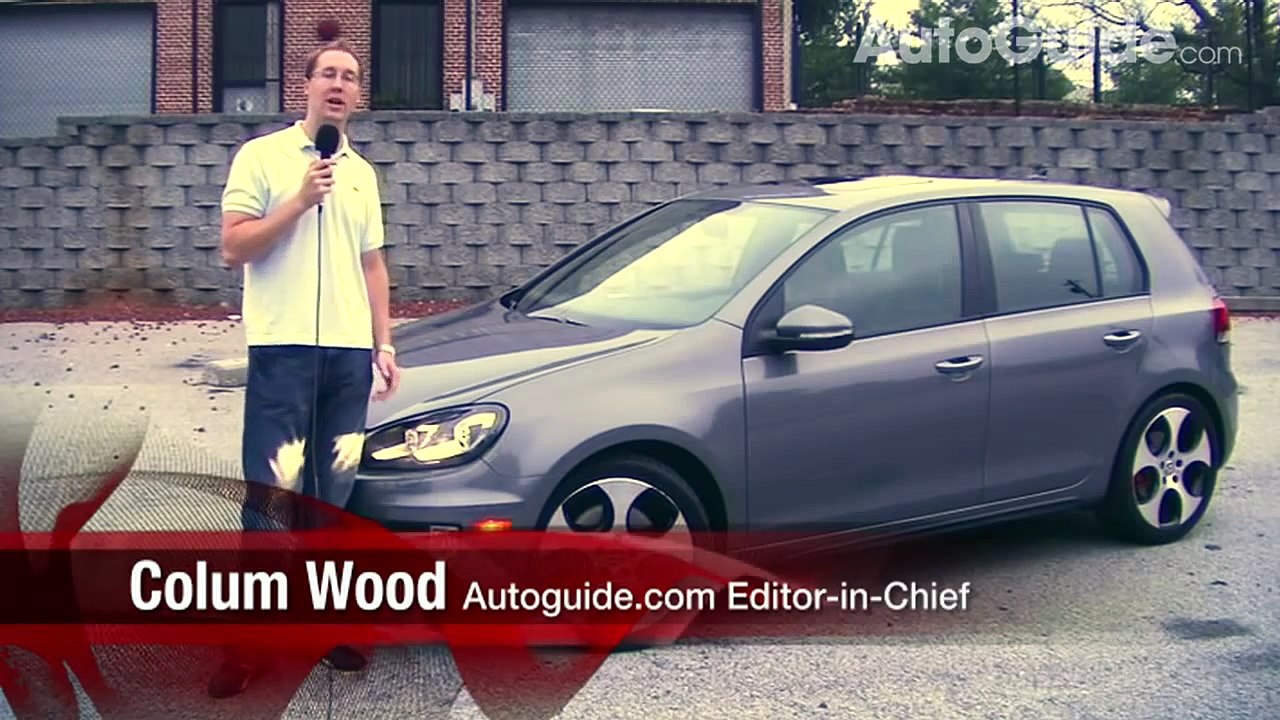 2010 Volkswagen GTI Review - The hot hatch gets civilized, but can still perform (2)