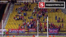 FK Dukla Praha - FC Viktoria Plzeň - atmosféra při zápase.