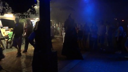 Headless Woman in Ripper Row Busch Gardens England