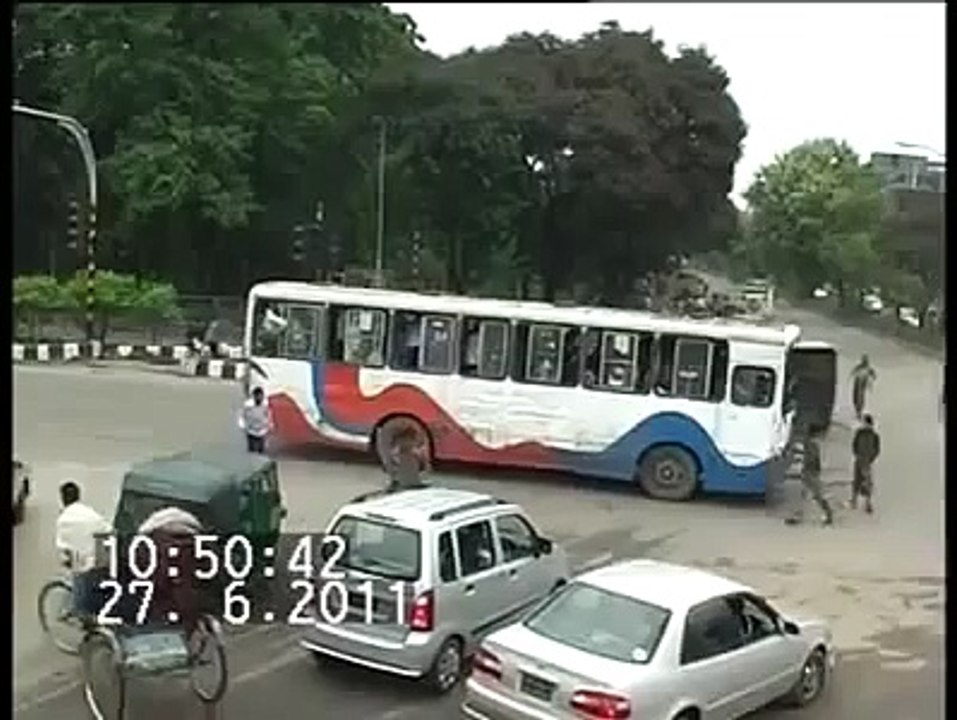 Автобус в Бангладеш