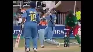 Saurav Ganguly Super Sixes Out Of Stadium