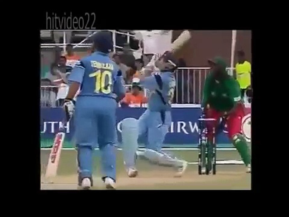 Saurav Ganguly Super Sixes Out Of Stadium