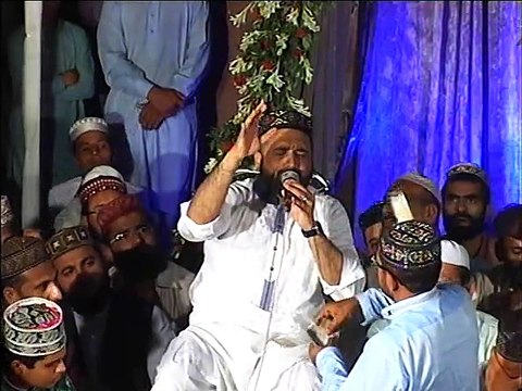 Maa Di Shan by Qari Shahid Mehmood Qadri in Aarzoo e Rehmat 2015.