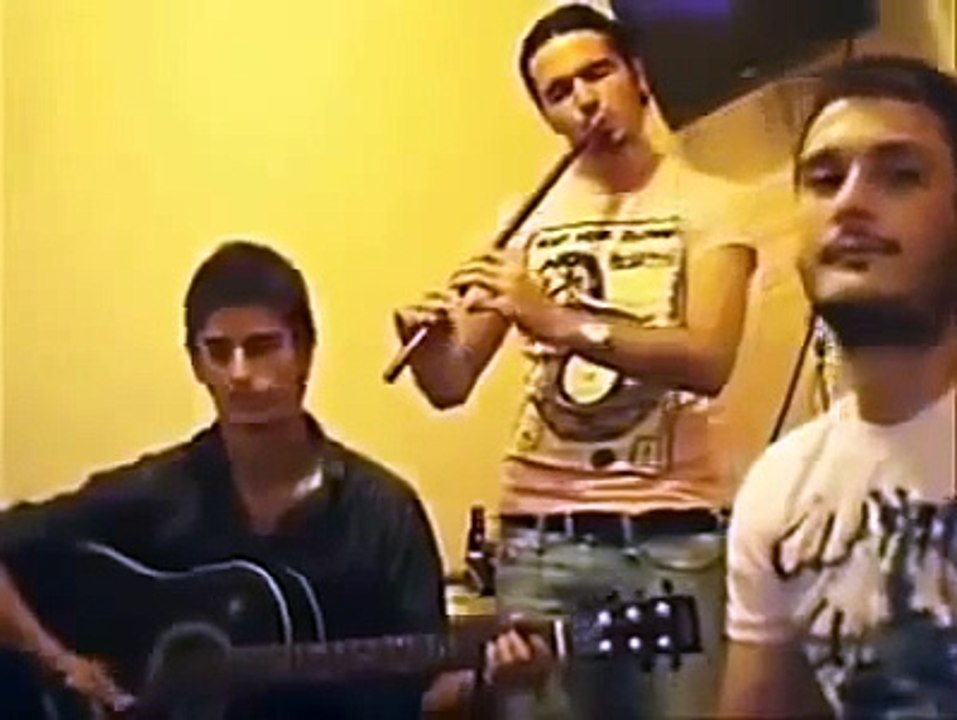 Bu Şarkı Ağlatıyor....mp4 süper şarkı ağlatan şarkı hüzün en iyi şarkı amatör