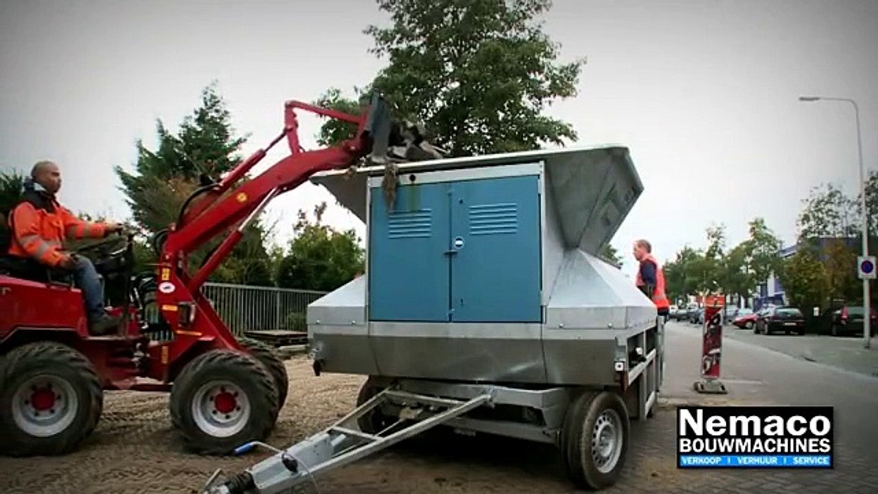 Machinaal bestraten; de Revo Palleteerwagen van Nemaco Bouwmachines!