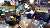 Shilin Night Market - stinky tofu