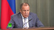 Lavrov calls journalists morons for talking loud and taking photo of him to catch a 