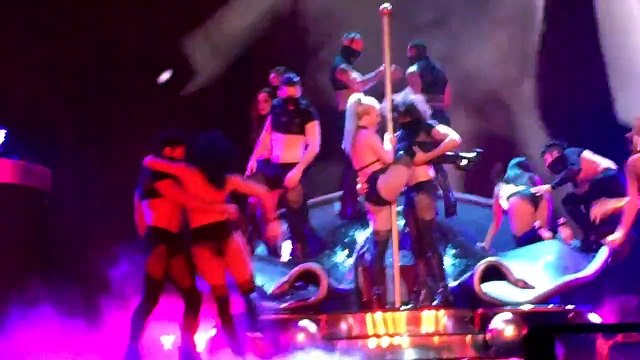 Britney Spears Slave/Freakshow/Do Somethin' live Vegas 09-04-2015