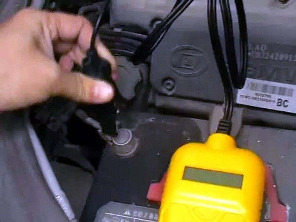 Battery Analyzer User Video from EOBDTOOL.FR