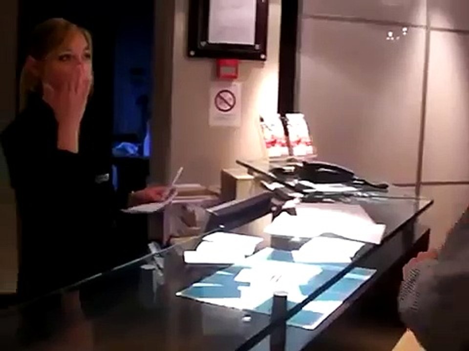 中国人観光客の値切りを拒むフランス人が可愛すぎ