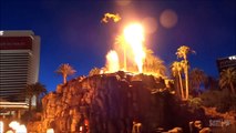 The Mirage - Volcano Eruption HD - Las Vegas 2015
