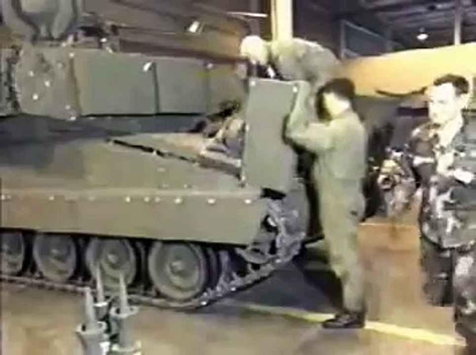 M8 Buford Light Tank | Military-Today.com