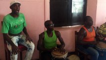 Percussionistes de la troupe Cocoyé  qui accompagne les cours d zfro et rumba