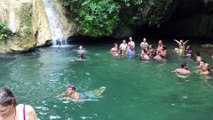 Apres 2 heures de cheval enfin le  reconfort à la cascade à tribidad