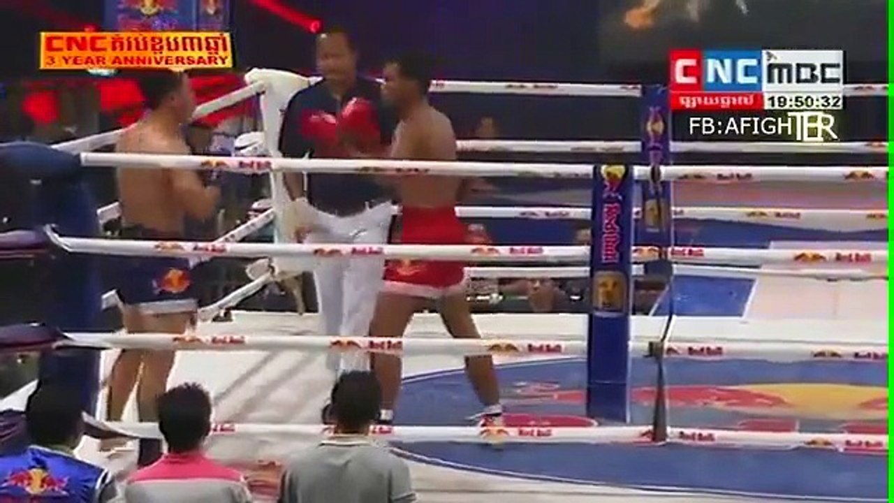 Khmer Thai Boxing, Long Sophy Vs Sen Cheung Thai 11 July 2015