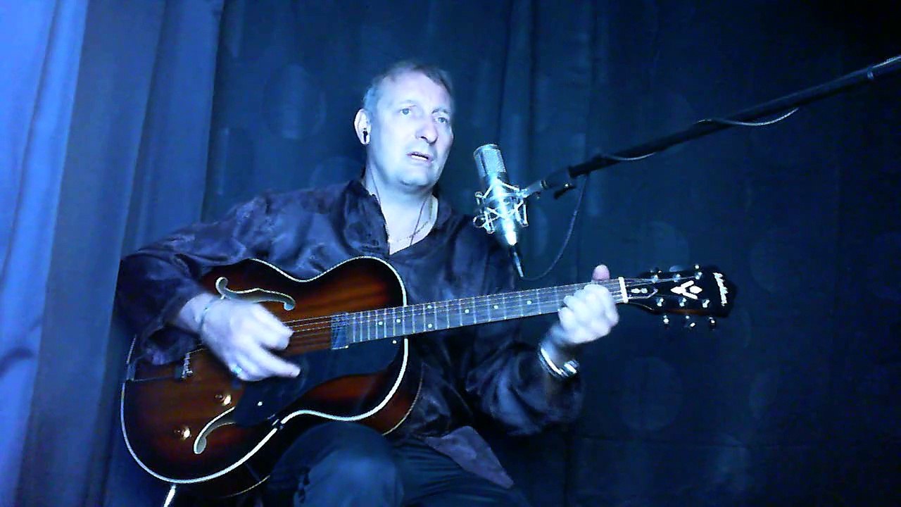 Douce france guitare acoustic chant by Dadymilles