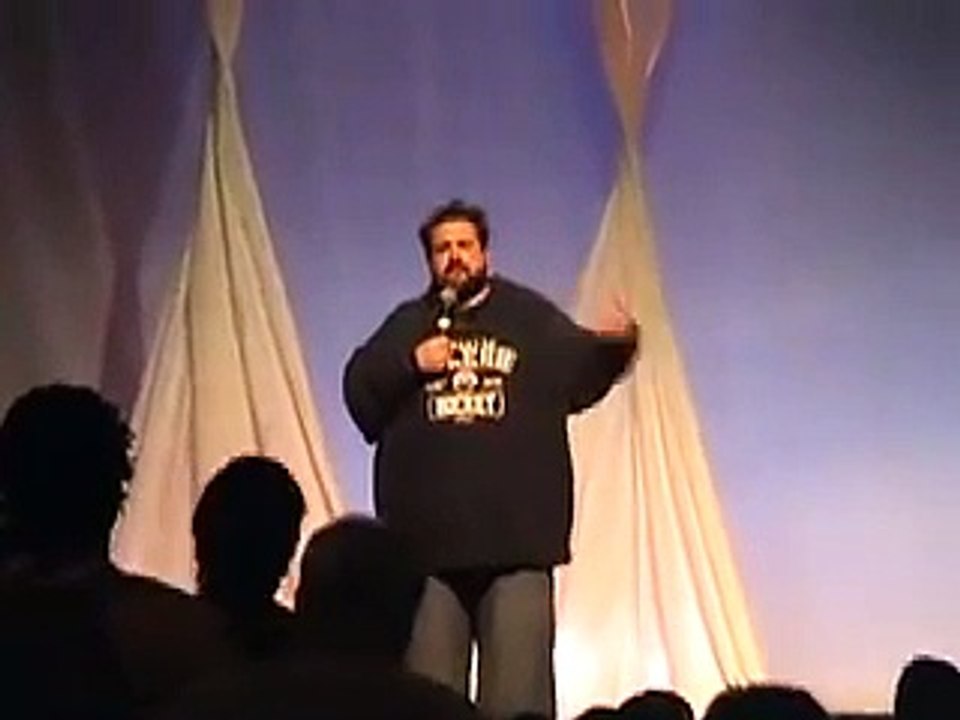 Kevin Smith speaks about working with Bruce Willis at Macworld.