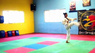 American Team Taekwondo - Forma 4: Kicho San Bo