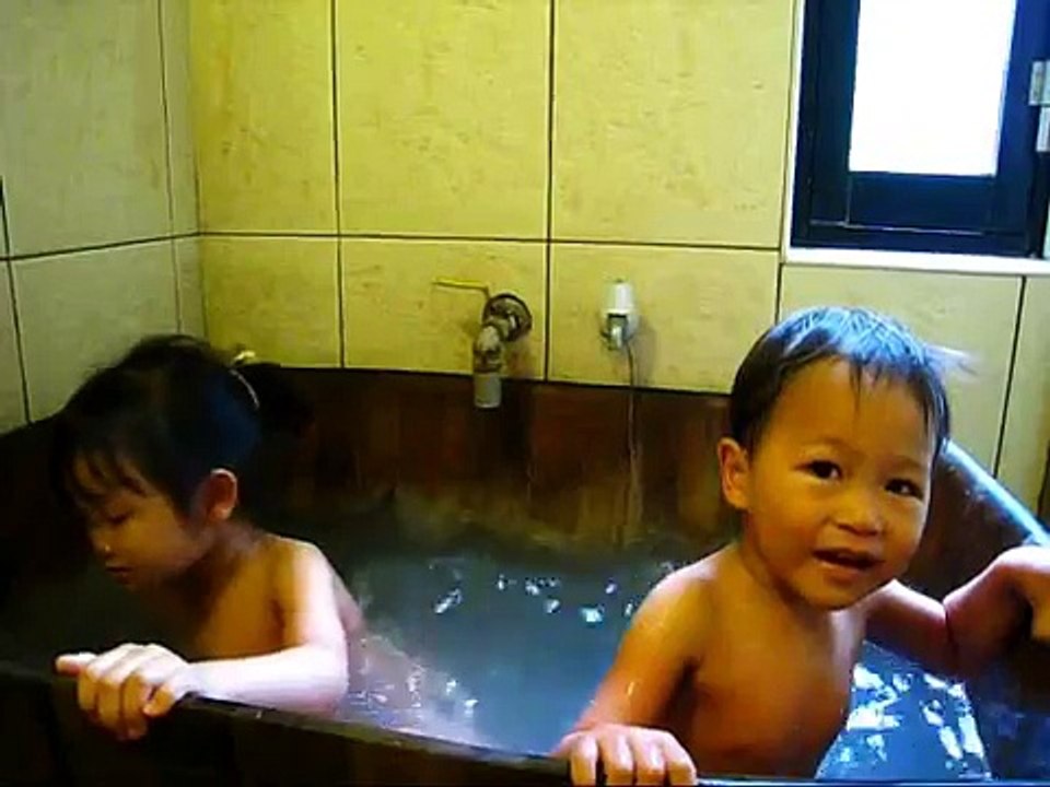 Fanny & Alex at Yangmingshan hot spring