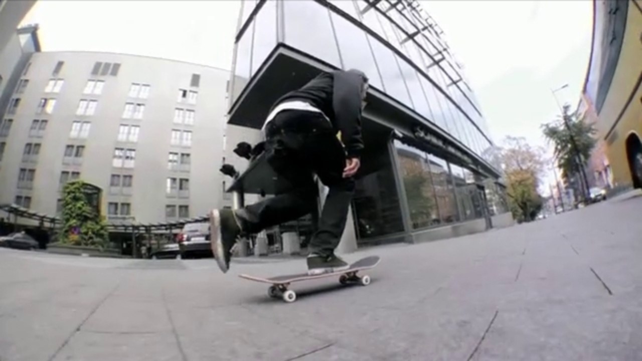 The Line - Helsinki - Samu Karvonen