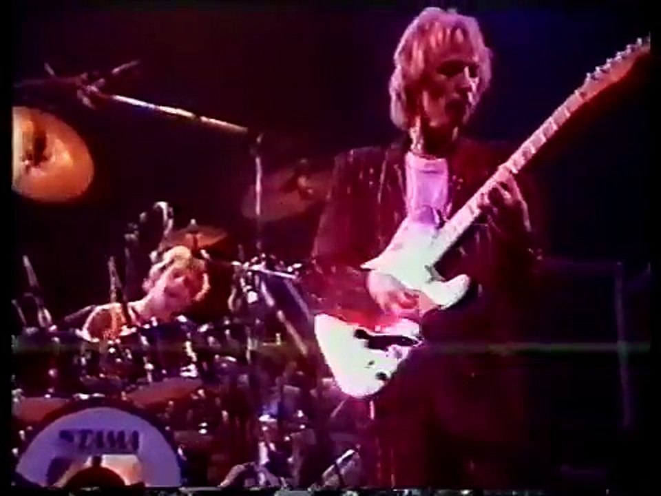 The Police - The Bed's Too Big Without You (live in Essen)